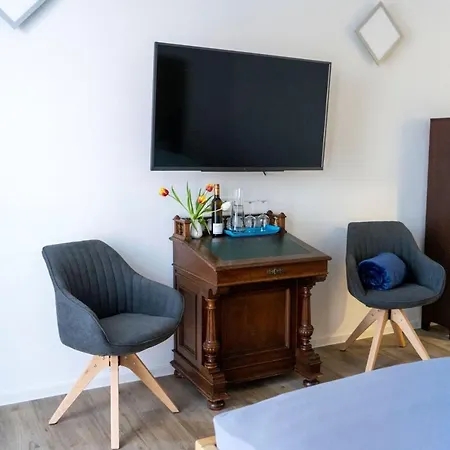 Amtsgerichts Blick Bed & Breakfast