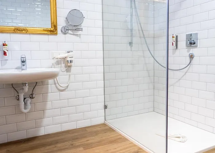 Amtsgerichts Blick 3*